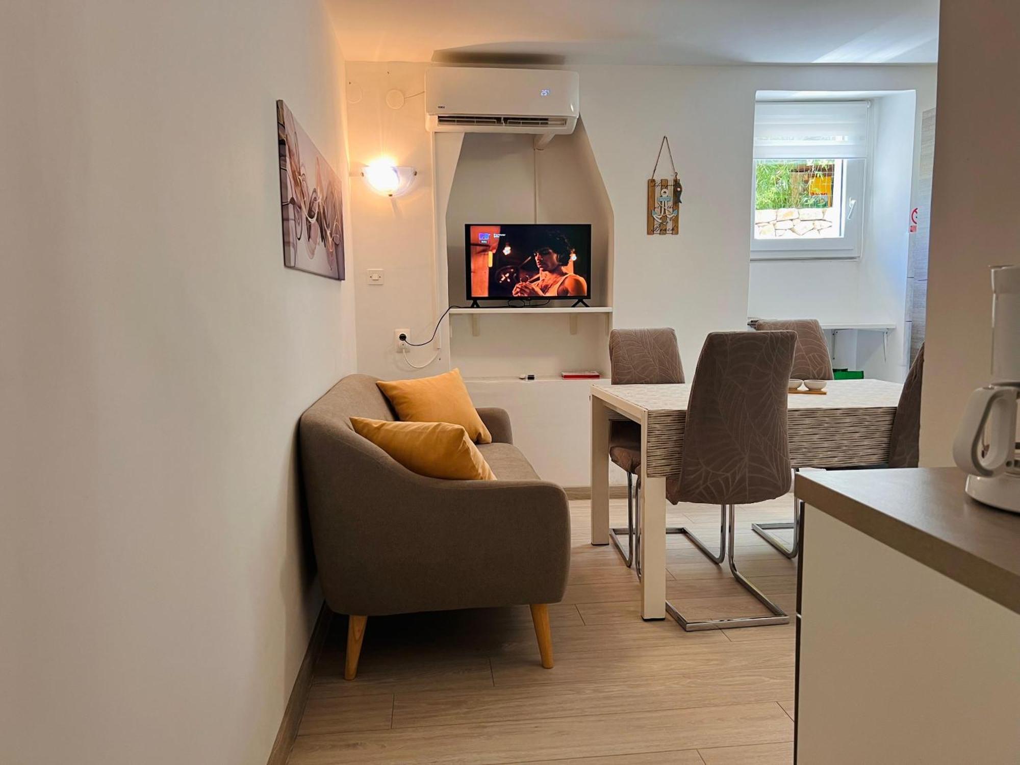 Apartman Gabriela מאלי לוסיניי מראה חיצוני תמונה
